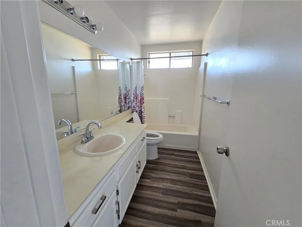 https://cdn.realtyfeed.com/cdn/127/306612864/b6ed7ff61800add06cf1d20159539015.webp