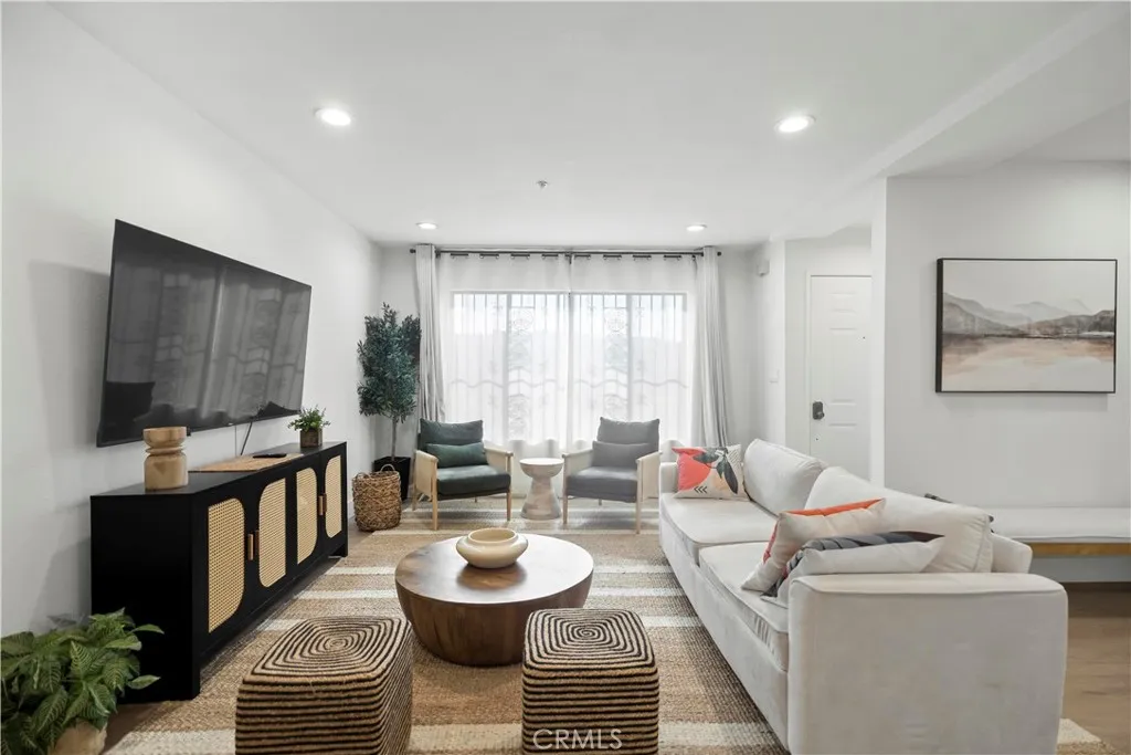 303 N Lincoln Avenue Unit D, Monterey Park, CA 91755 - Main photo, Monterey Park, CA