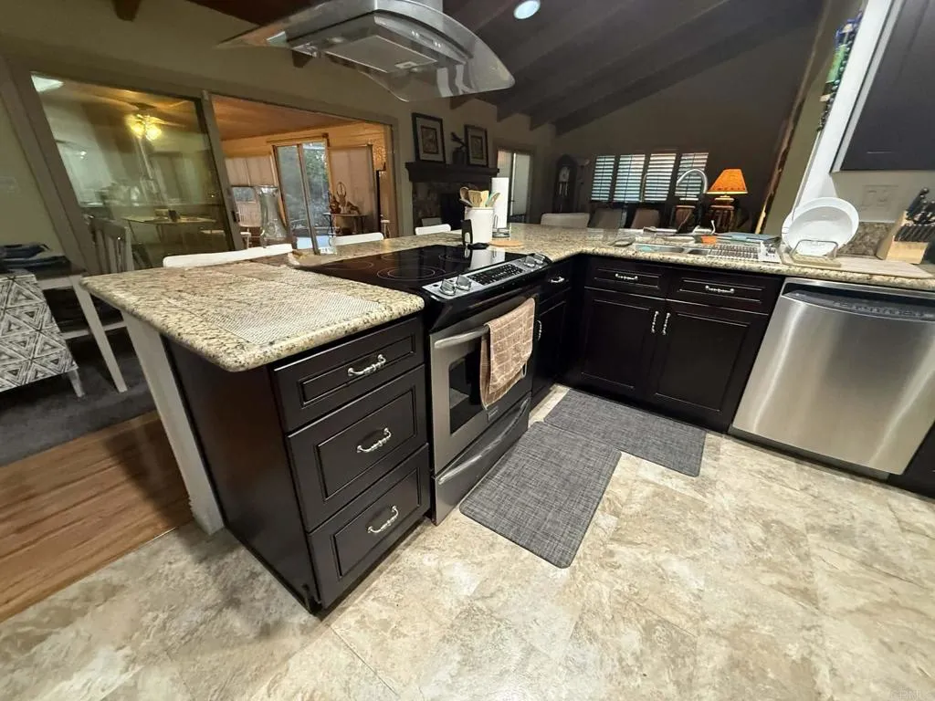 https://cdn.realtyfeed.com/cdn/127/306612918/d31184af88098e2ac9c49f237794e2a8.webp