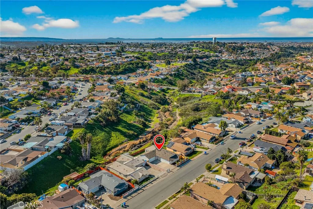 https://cdn.realtyfeed.com/cdn/127/306612930/60e8689eefbb6fc5f77f859360302f05.webp