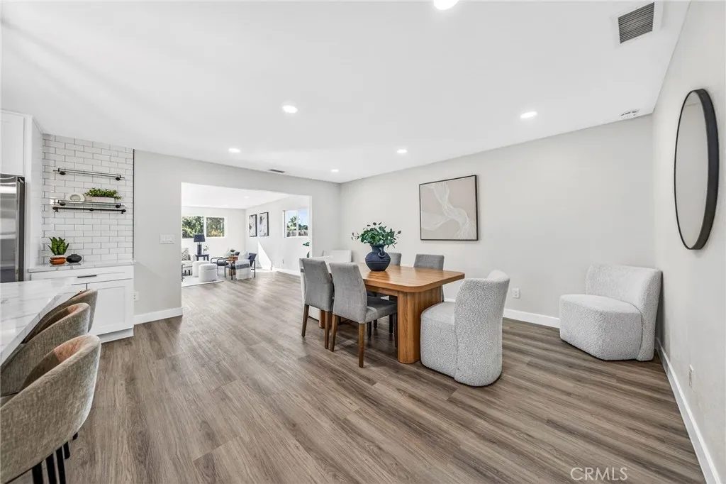 https://cdn.realtyfeed.com/cdn/127/306612930/7f9404ab2c10d35d396ce31b45a5879e.webp