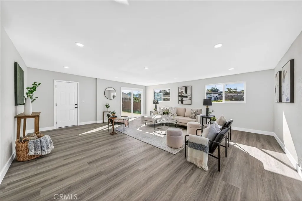 https://cdn.realtyfeed.com/cdn/127/306612930/94c4937c1cf1f679583c4dc0ede0c5ca.webp