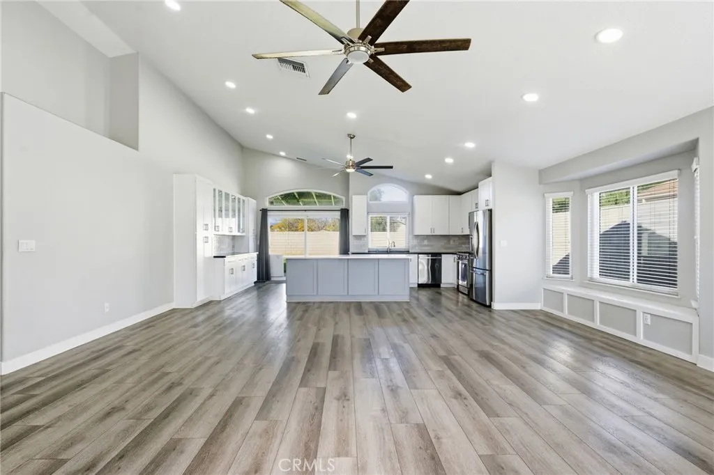 366 Flordason Drive, Calimesa, CA 92320 - Photo 4 of 29, Calimesa, CA