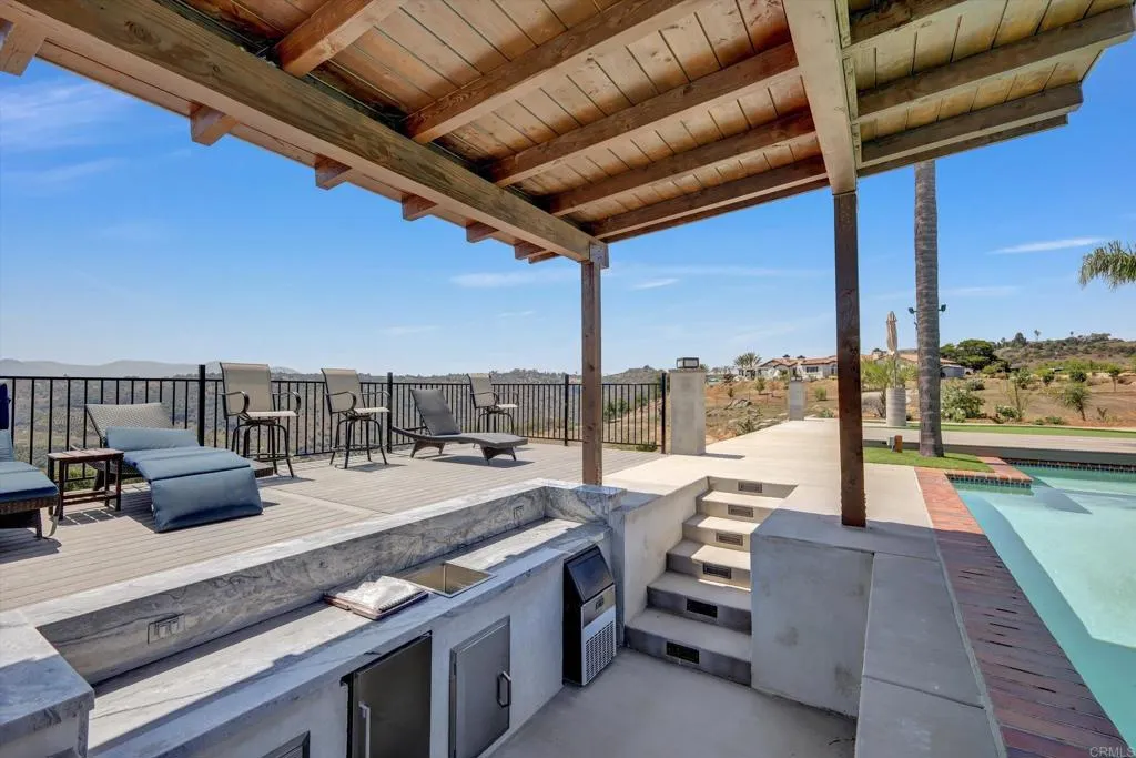 https://cdn.realtyfeed.com/cdn/127/306613114/15c978e89644f87091df0c7043a6695c.webp