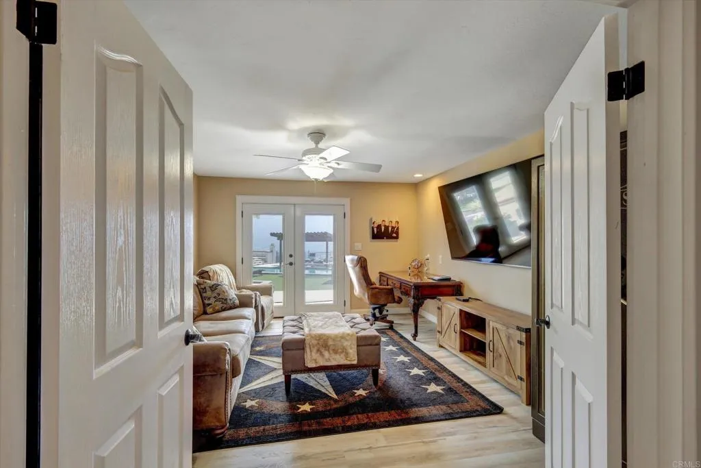 https://cdn.realtyfeed.com/cdn/127/306613114/2a40f043f8407aa66d3b780f953b6597.webp