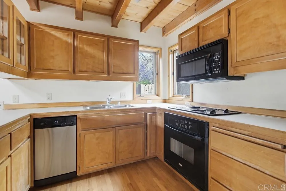 https://cdn.realtyfeed.com/cdn/127/306613127/44a5c88f13b0f0efe29c3af23584bf3e.webp