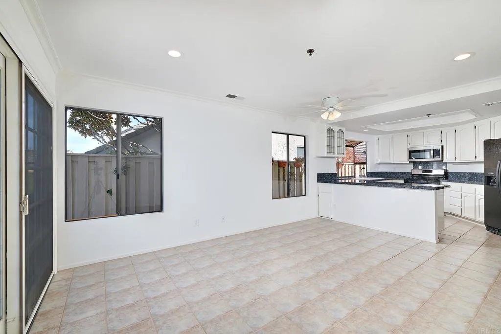 https://cdn.realtyfeed.com/cdn/127/306613158/747376ab88b21bb8209afd2e6a0e2885.webp