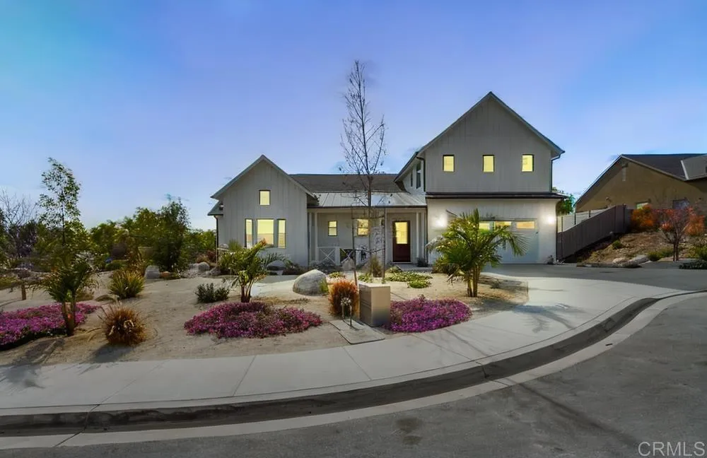 https://cdn.realtyfeed.com/cdn/127/306613169/958705c1a07141f369d95bf1f107d479.webp
