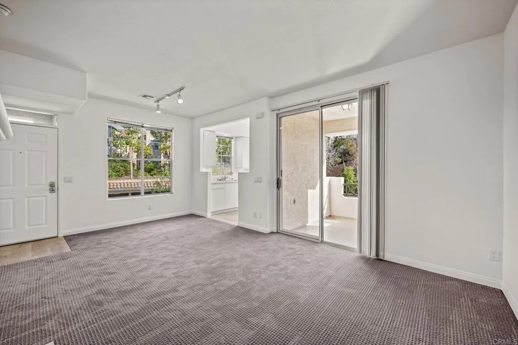 https://cdn.realtyfeed.com/cdn/127/306613190/b9a01782e2d973189cba7fc0a2751345.webp