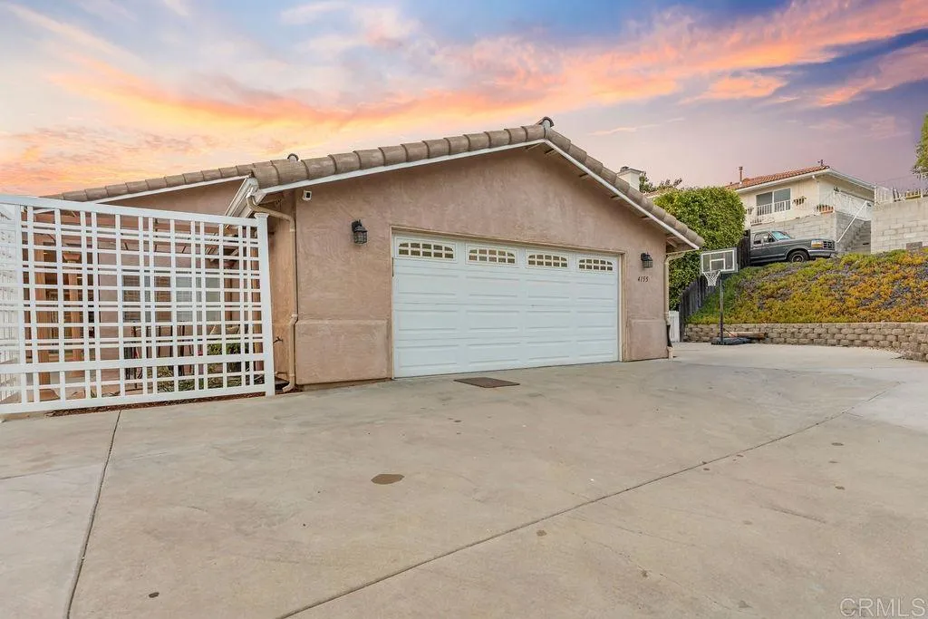 https://cdn.realtyfeed.com/cdn/127/306613191/11fb6c800f2dc9dc172433a944a484d4.webp