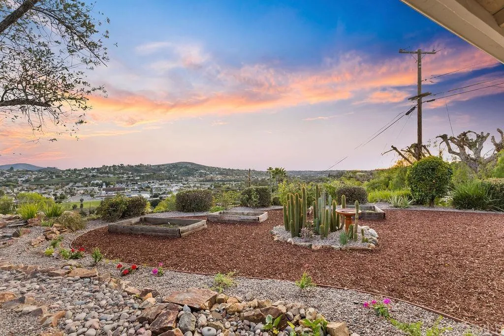 https://cdn.realtyfeed.com/cdn/127/306613191/6c158935f188edaaf7fe95e999164dcf.webp