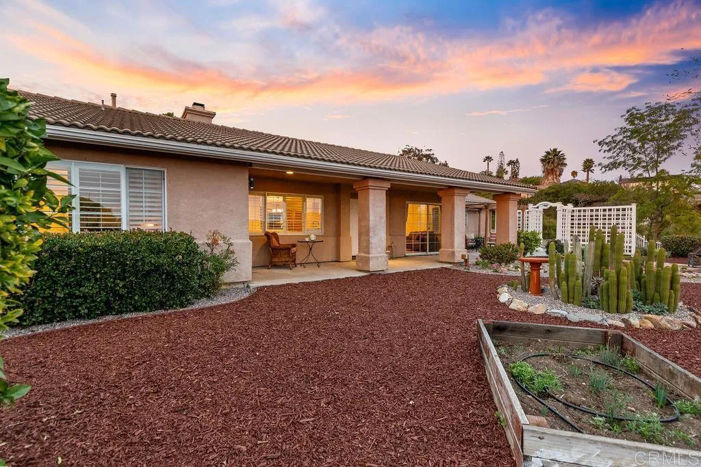 https://cdn.realtyfeed.com/cdn/127/306613191/727f9d616802220636757f4f7c70b9d2.webp