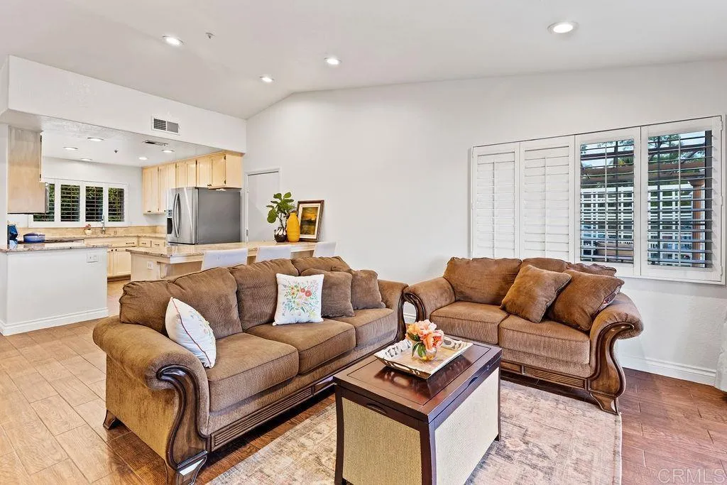 https://cdn.realtyfeed.com/cdn/127/306613191/d7cca6e9de6617aee458208b62d0273a.webp