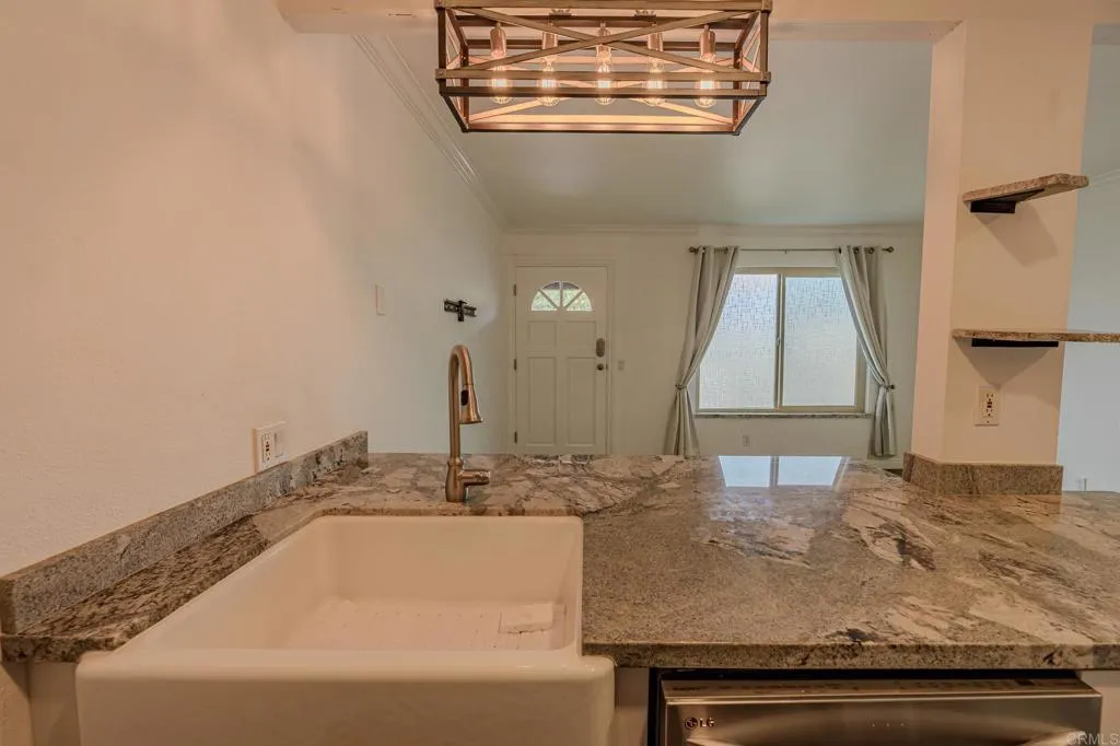 https://cdn.realtyfeed.com/cdn/127/306613231/8c3bcf28b58c04157b0b7d6daf019bd6.webp
