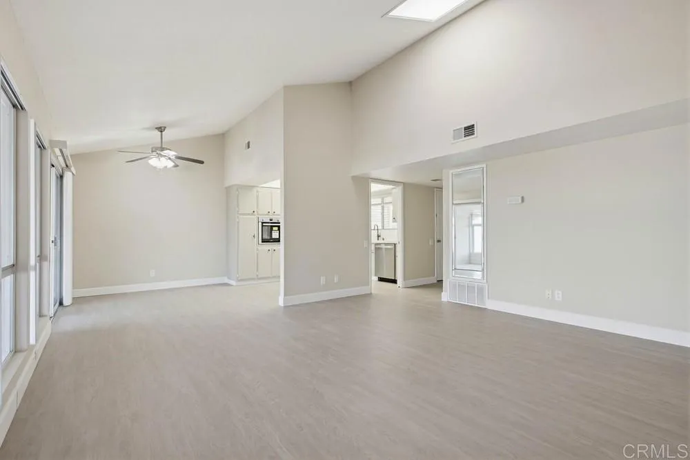 https://cdn.realtyfeed.com/cdn/127/306613234/01dd95a51e31124390a2053a5bc282a4.webp