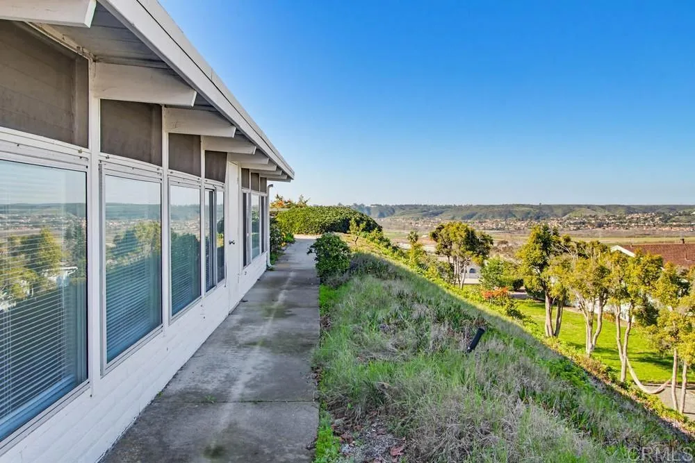 https://cdn.realtyfeed.com/cdn/127/306613234/f0c03746087186af79f48f8ca261c1e1.webp