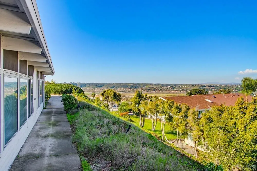 https://cdn.realtyfeed.com/cdn/127/306613234/f4abfb0a886964d3413392495b0829b1.webp
