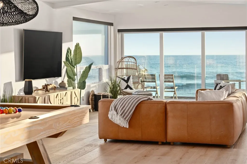 https://cdn.realtyfeed.com/cdn/127/306613257/642025e9586efb44a8915eb7e70e3fc7.webp