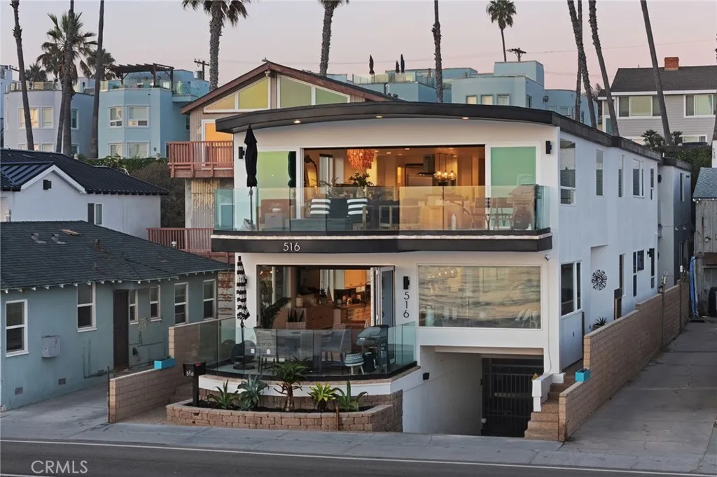 https://cdn.realtyfeed.com/cdn/127/306613257/c1d50890eb8c39ade7a393418bcadb12.webp