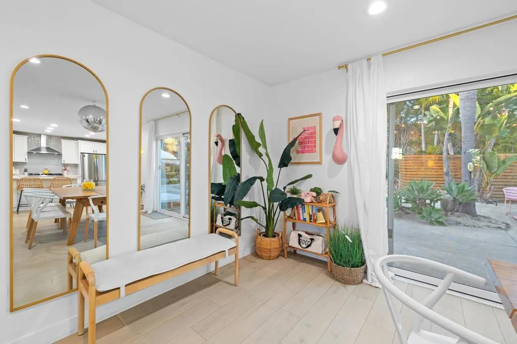 https://cdn.realtyfeed.com/cdn/127/306613271/2c26e24266190a6a653650e36355173f.webp