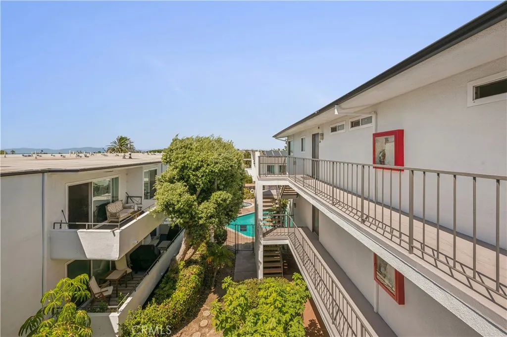 415 S Prospect Avenue Unit 108, Redondo Beach, CA 90277 - Photo 3 of 35, Redondo Beach, CA