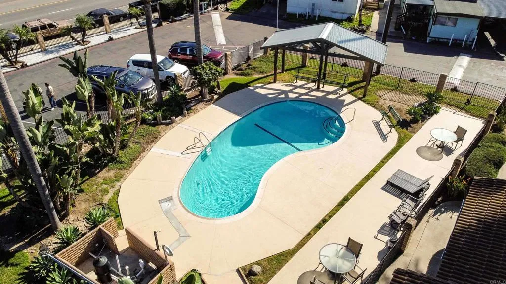 https://cdn.realtyfeed.com/cdn/127/306613386/30bca52d1e5216d72b6bf8704fa9fe35.webp