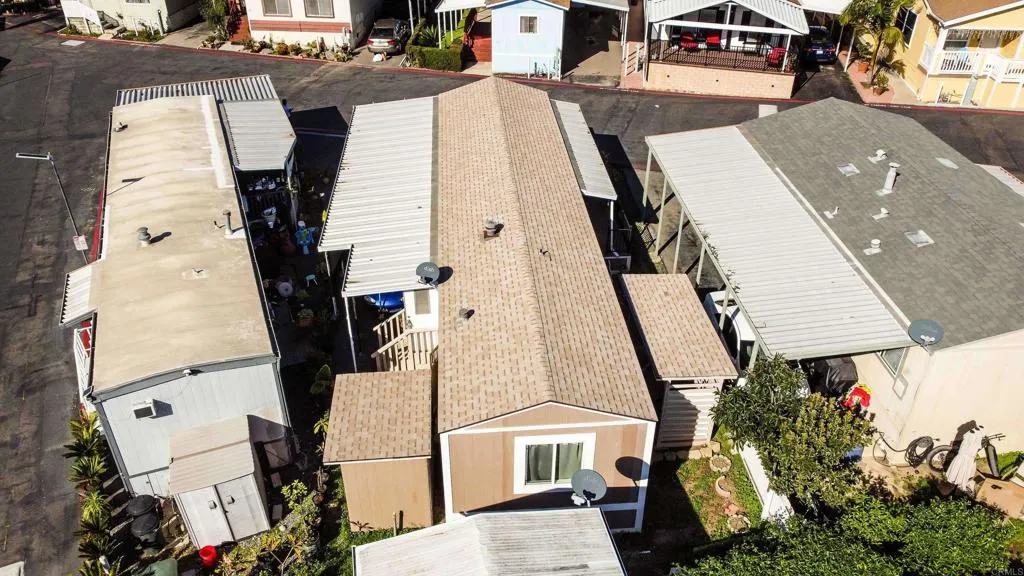 https://cdn.realtyfeed.com/cdn/127/306613386/414dc26aa3b04e383460695b4d01ca11.webp
