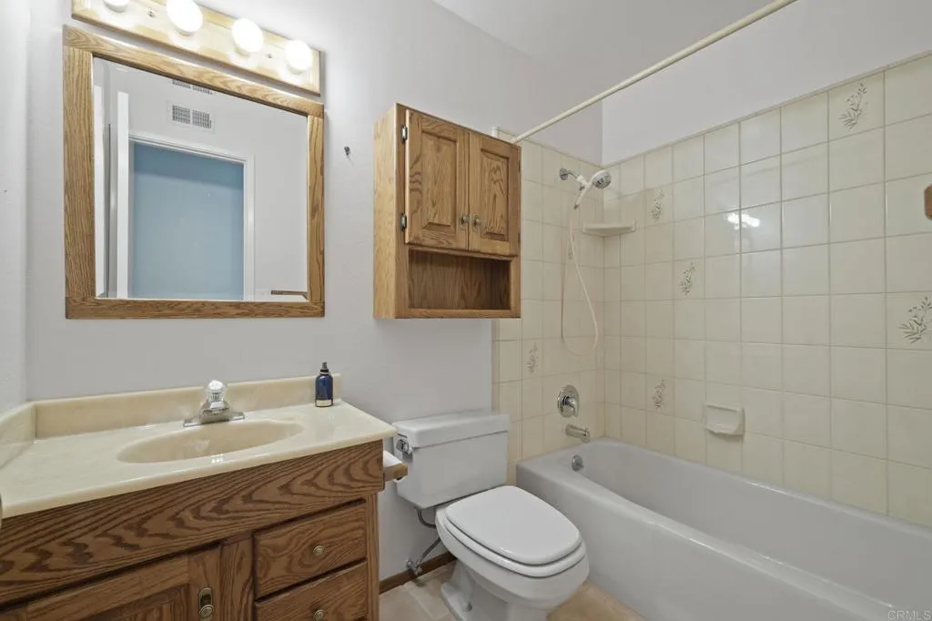 https://cdn.realtyfeed.com/cdn/127/306613403/a0aa9690e0c0c30f010b2396b5f0c6d0.webp