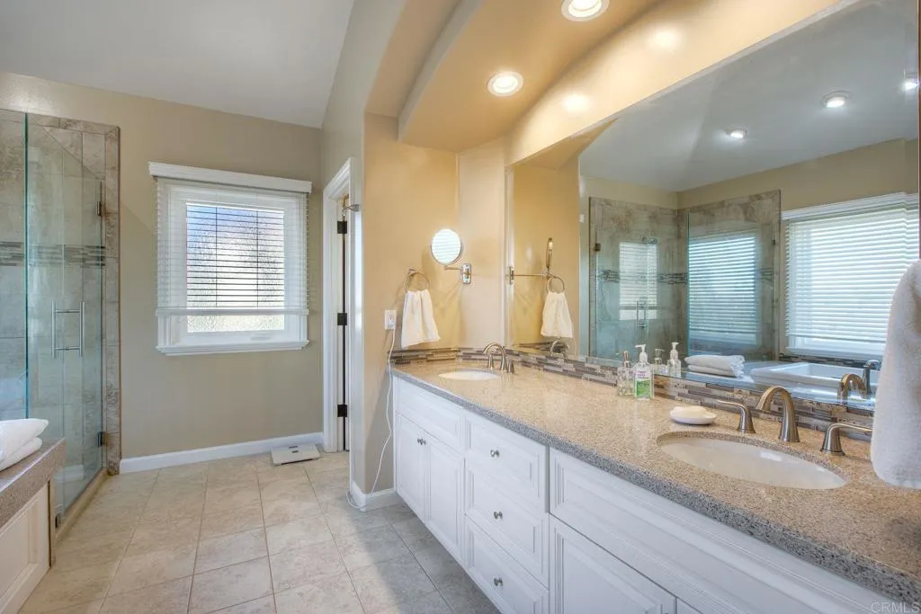 https://cdn.realtyfeed.com/cdn/127/306613501/e9f68de243a5167b6f21f8d35f1ad836.webp