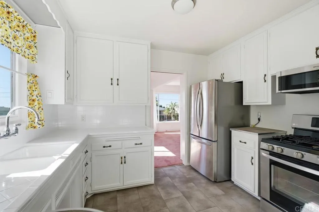 Photo #3: PTP2600146 Listing: Photo #3