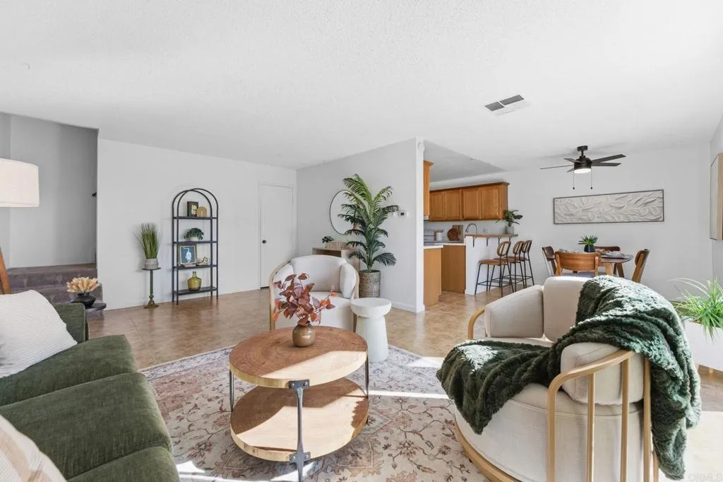 https://cdn.realtyfeed.com/cdn/127/306613671/5903841899d78165ad18f6b1ed197cc8.webp