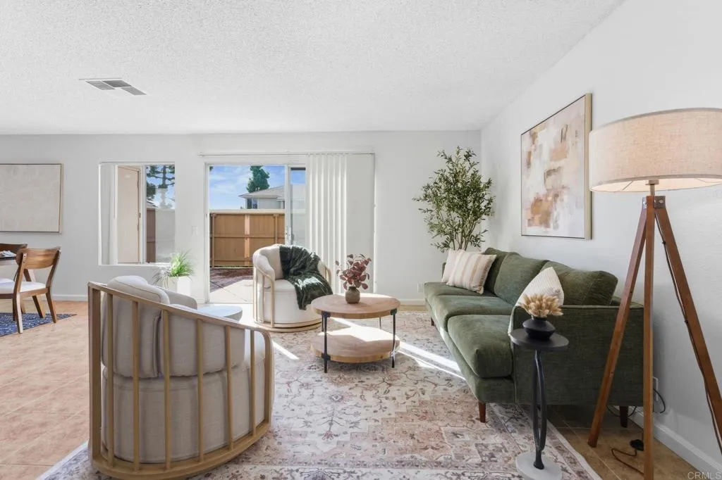 https://cdn.realtyfeed.com/cdn/127/306613671/7d8ba526d0ff08a497e6ab31b258c2a3.webp