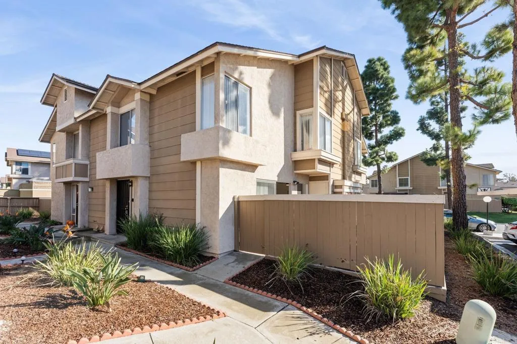 https://cdn.realtyfeed.com/cdn/127/306613671/e3dbfd45a3dc1b29dd73fc9baf37416b.webp