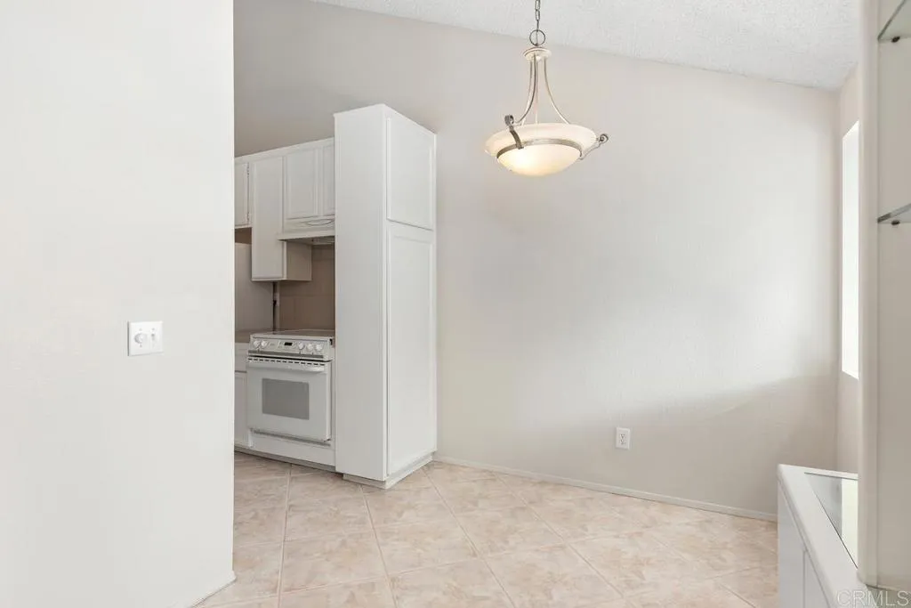 https://cdn.realtyfeed.com/cdn/127/306613678/440273c9b65da7924c75c49d51cc5bd7.webp
