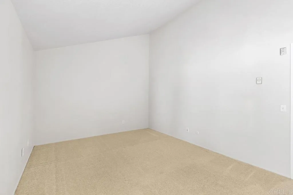 https://cdn.realtyfeed.com/cdn/127/306613678/99148fb42b81bf2c33a39eab60d1b590.webp