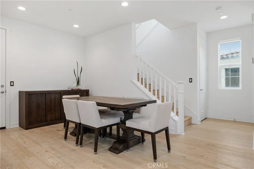 https://cdn.realtyfeed.com/cdn/127/306613712/5f0f1745692e06c5f0ac37544a30c926.webp