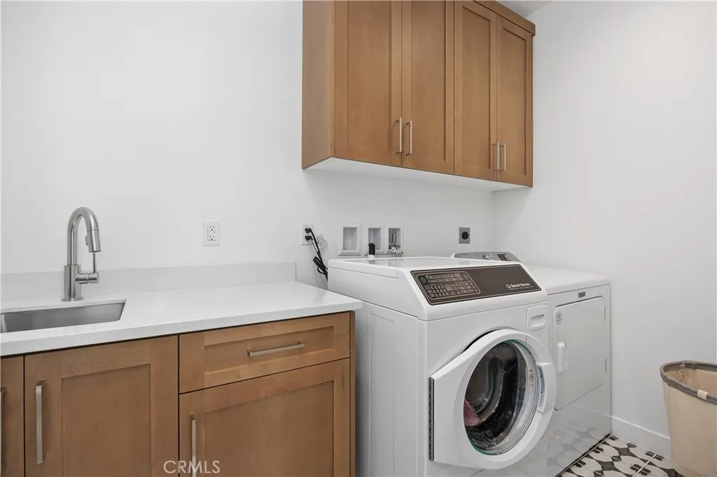 https://cdn.realtyfeed.com/cdn/127/306613712/ccad7eec441c134e94114e51060a6999.webp