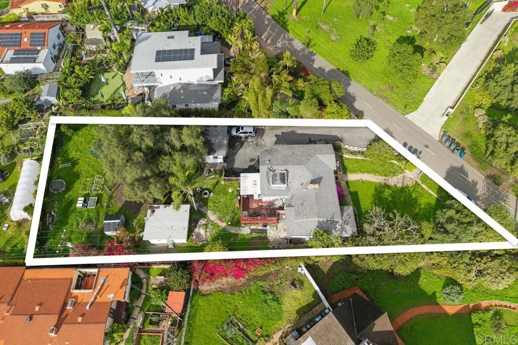 https://cdn.realtyfeed.com/cdn/127/306613722/9f362025ed7913280b2e5a6876d78ce8.webp