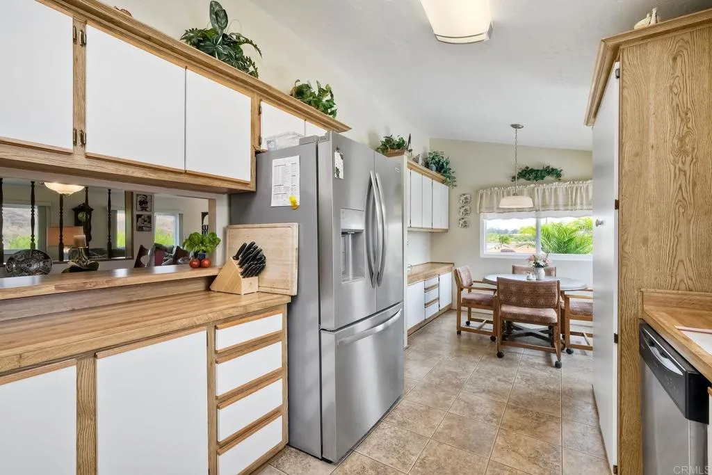 https://cdn.realtyfeed.com/cdn/127/306613758/54f8d46c72ef6b954ecf06d63730c52e.webp