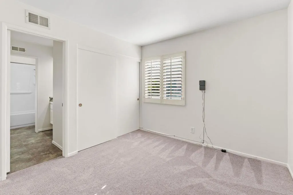 https://cdn.realtyfeed.com/cdn/127/306613760/52968791b0492b577cb5298a1672e239.webp