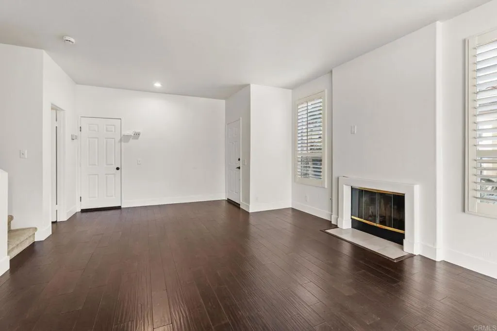 https://cdn.realtyfeed.com/cdn/127/306613760/6593b8afdf4331bda6dd8c7173b1f741.webp
