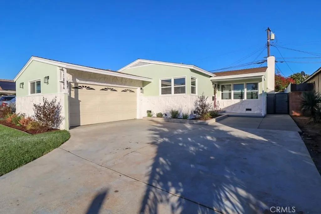 11804 Atkinson, Hawthorne, CA 90250 - Photo 5 of 33, Hawthorne, CA