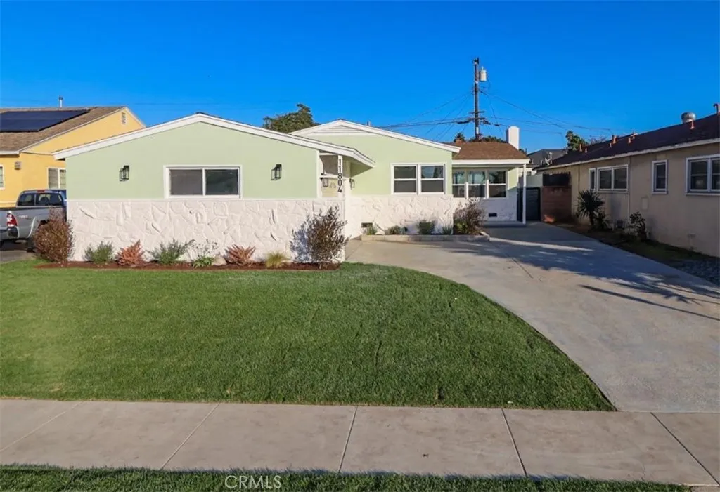 11804 Atkinson, Hawthorne, CA 90250 - Photo 4 of 33, Hawthorne, CA