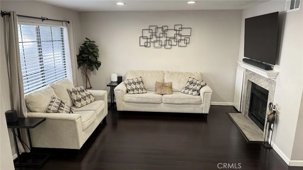 Lakeview Terrace, CA 91342