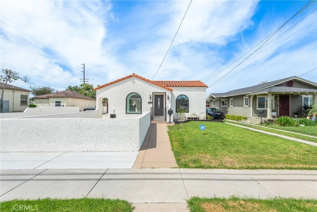 Bellflower, CA 90706