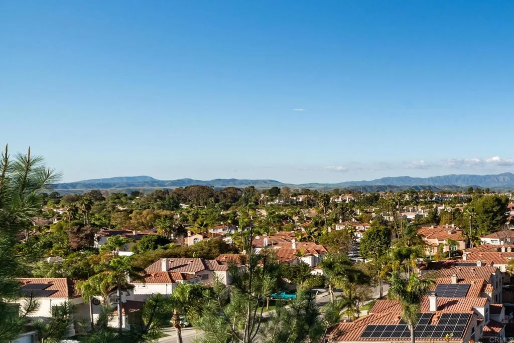 https://cdn.realtyfeed.com/cdn/127/306613990/25fc9f9119fbb1f79368683d16c9739f.webp