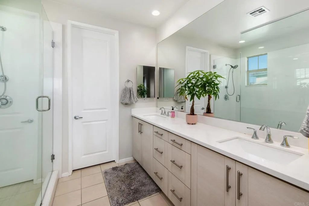 https://cdn.realtyfeed.com/cdn/127/306613990/28f5947090e9a60c176587cdcc963a4c.webp