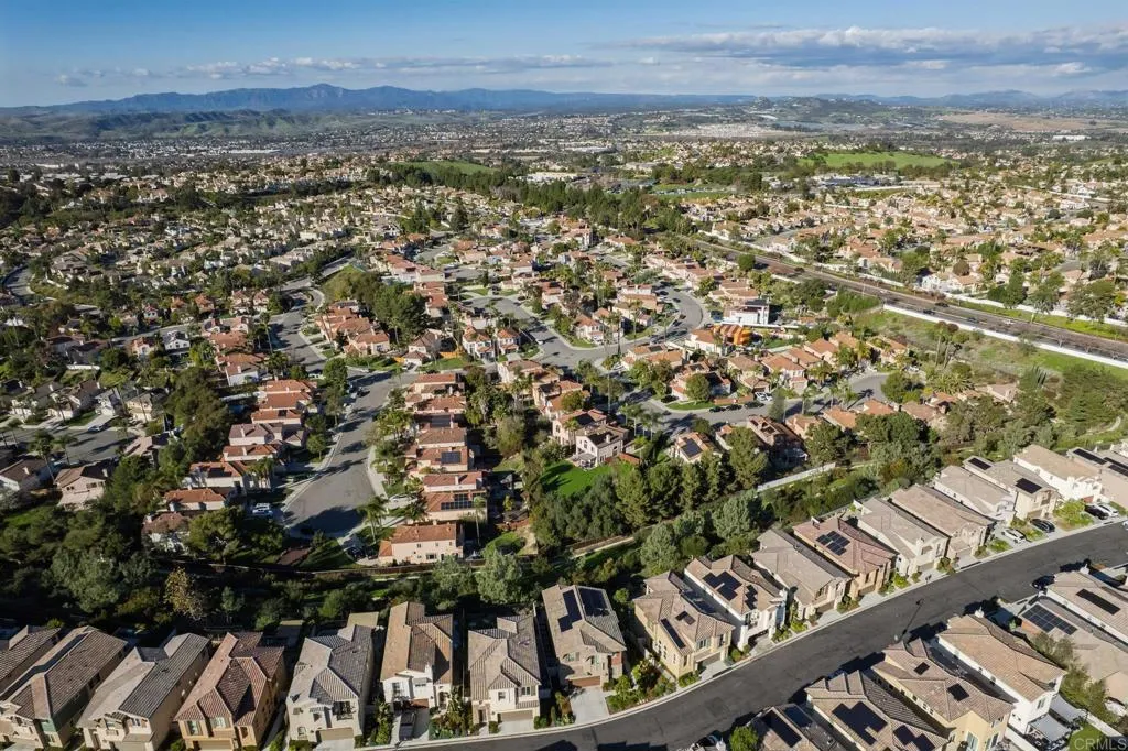 https://cdn.realtyfeed.com/cdn/127/306613990/3df16e8eb9873191a3963da2246c5887.webp