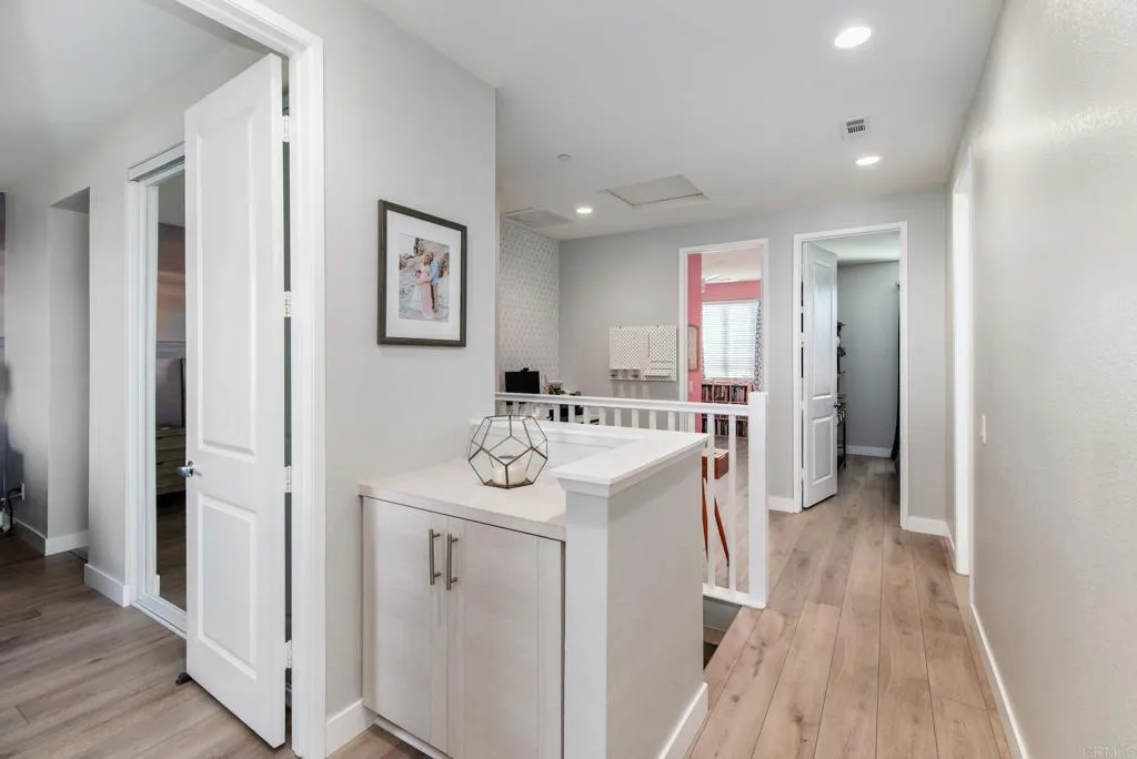 https://cdn.realtyfeed.com/cdn/127/306613990/80012c9c65595249a22c92bd6f2f0486.webp