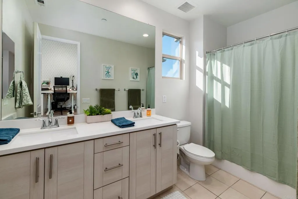 https://cdn.realtyfeed.com/cdn/127/306613990/c2f6e3bf7cfb34d143128e26021e31c0.webp